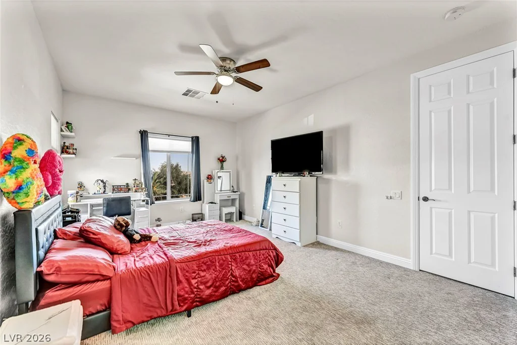 7405 Bugler Swan Way, North Las Vegas, NV 89084