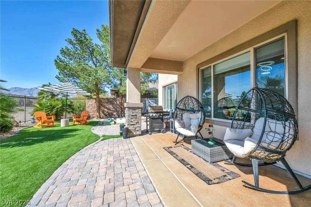 7405 Bugler Swan Way, North Las Vegas, NV 89084