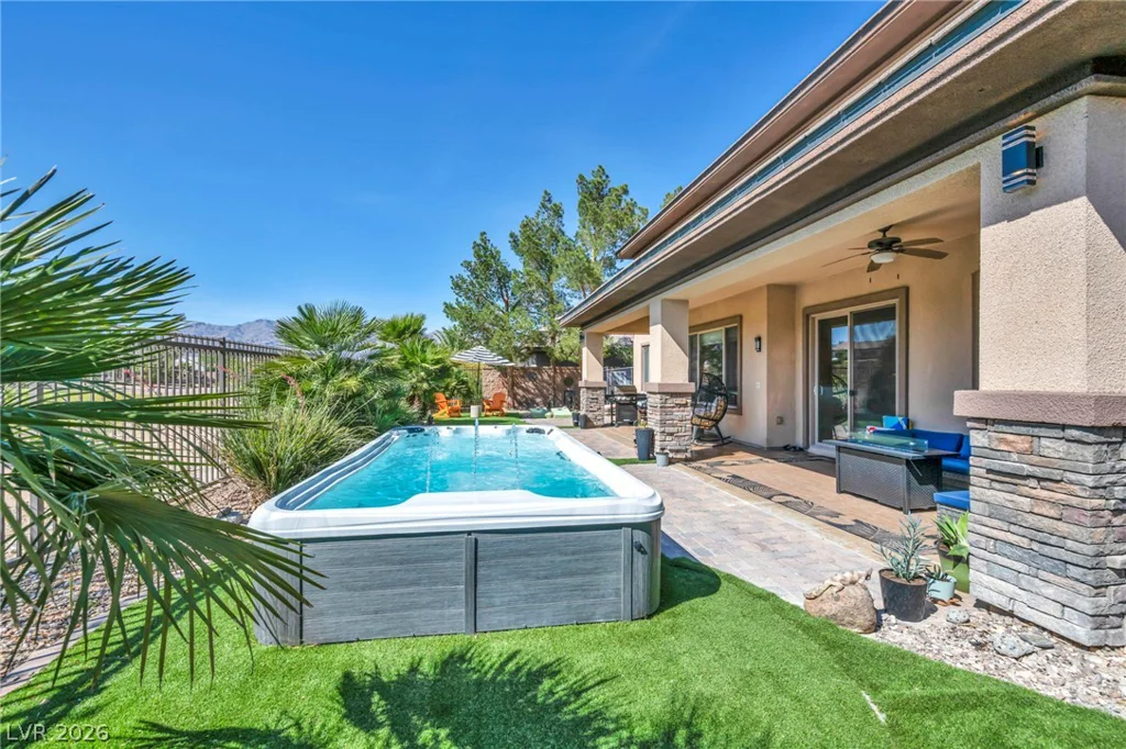 7405 Bugler Swan Way, North Las Vegas, NV 89084