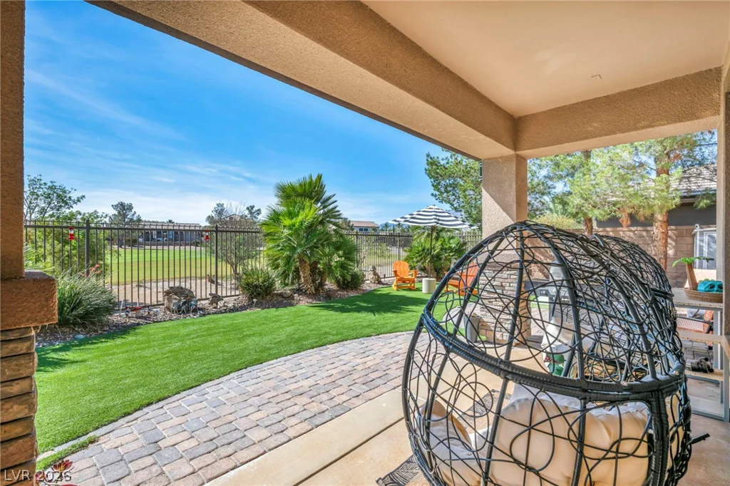 7405 Bugler Swan Way, North Las Vegas, NV 89084