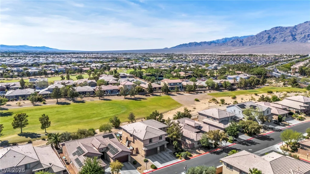 7405 Bugler Swan Way, North Las Vegas, NV 89084