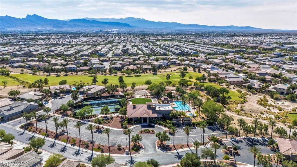 7405 Bugler Swan Way, North Las Vegas, NV 89084