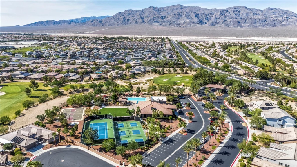 7405 Bugler Swan Way, North Las Vegas, NV 89084
