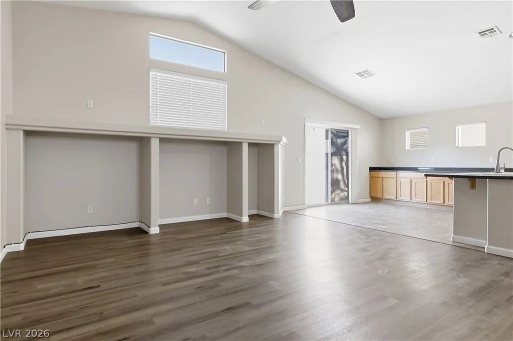 1208 El Campo Grande, North Las Vegas, NV 89081