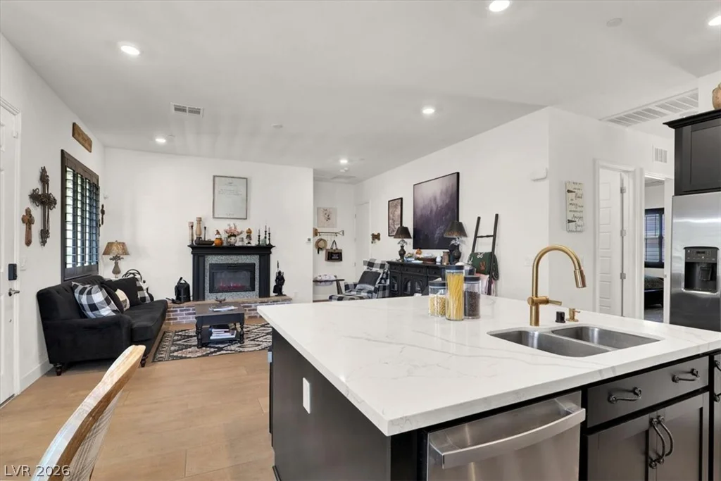 727 Chopin Hills, Henderson, NV 89011
