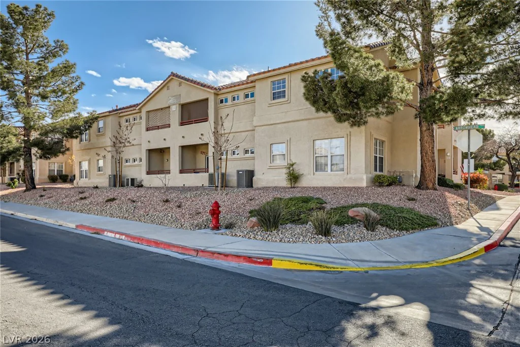 520 Arrowhead, Henderson, NV 89015