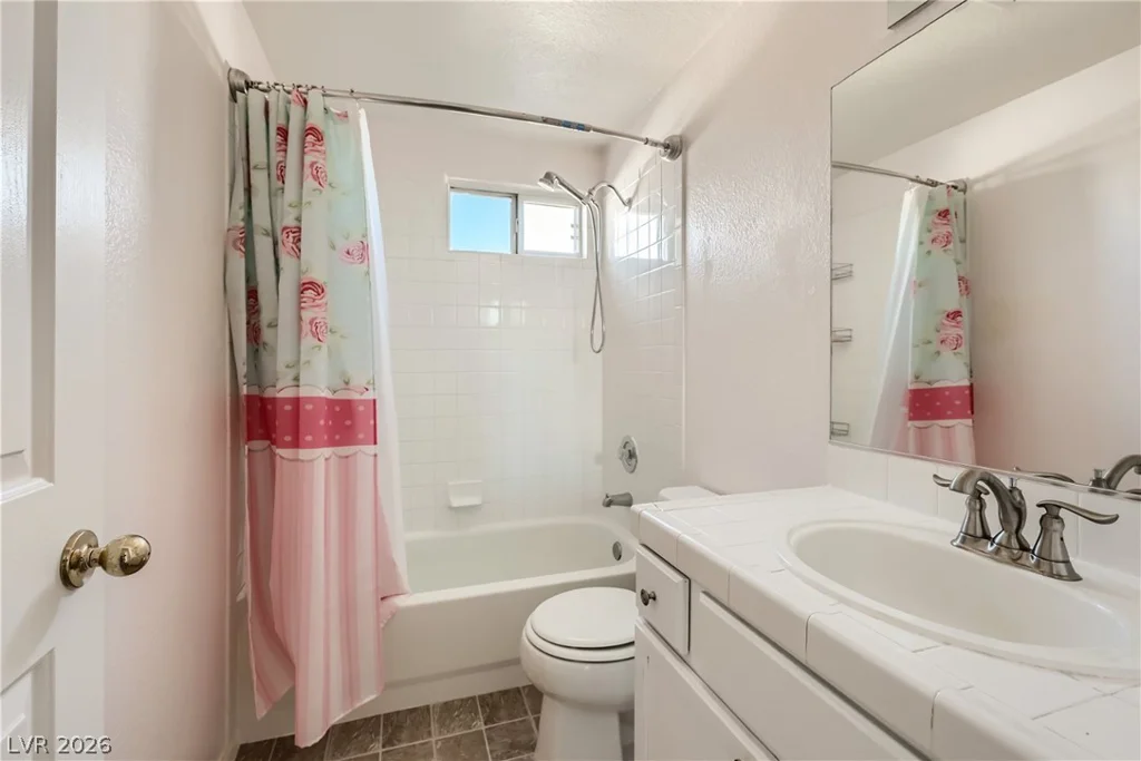 520 Arrowhead, Henderson, NV 89015