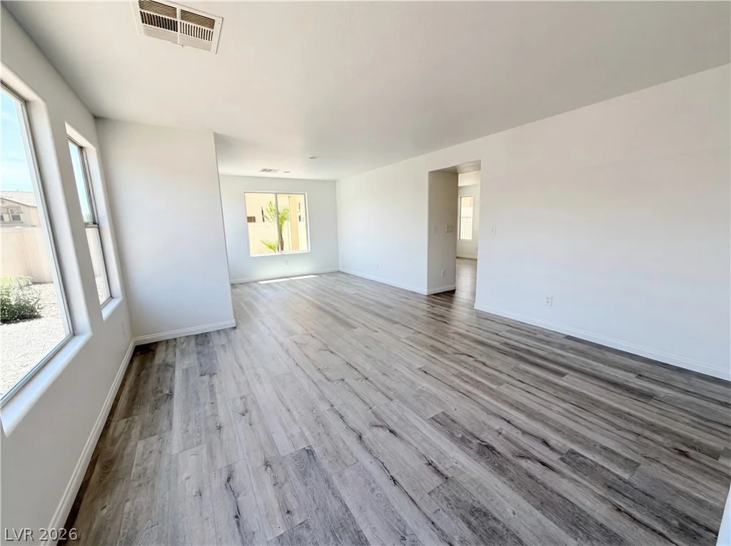 9069 Amanda Creek, Las Vegas, NV 89149