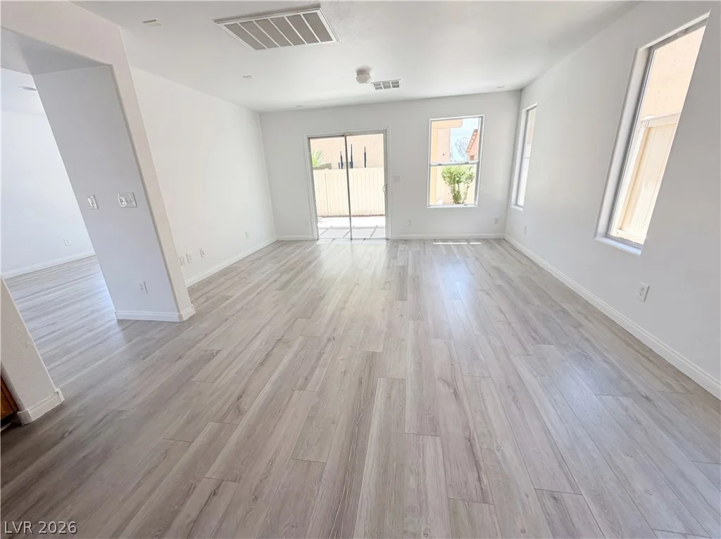9069 Amanda Creek, Las Vegas, NV 89149