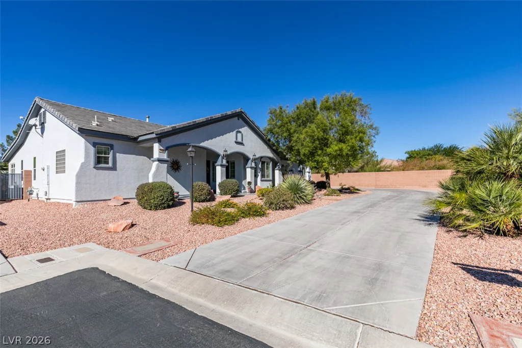 8125 Soledad Canyon, Las Vegas, NV 89131