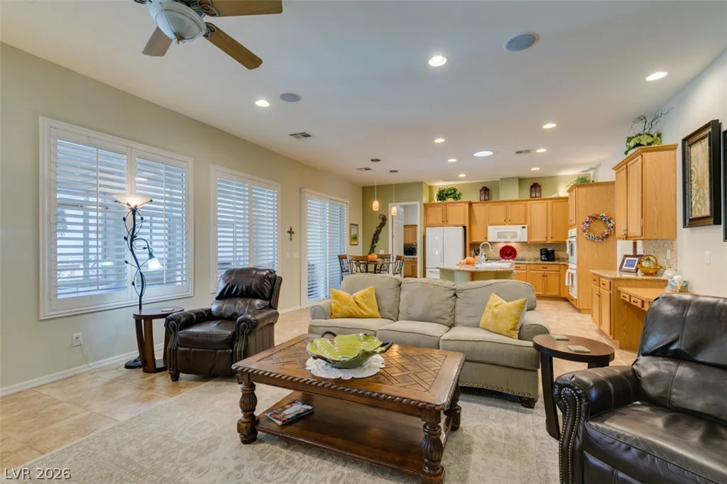 8125 Soledad Canyon, Las Vegas, NV 89131