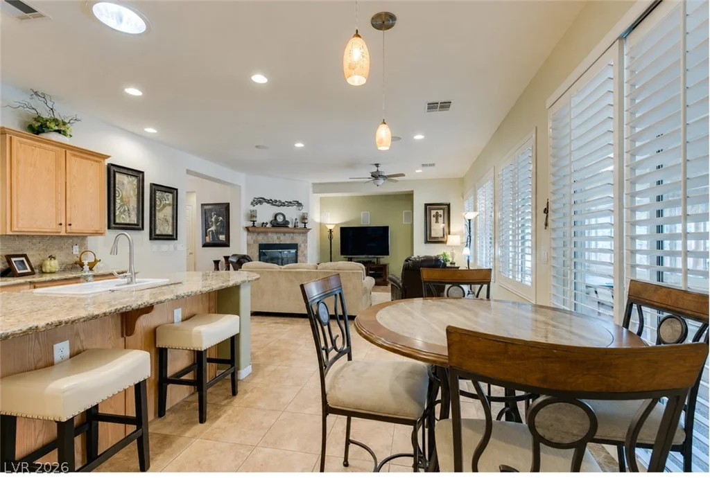 8125 Soledad Canyon, Las Vegas, NV 89131