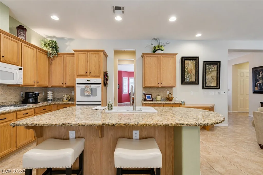 8125 Soledad Canyon, Las Vegas, NV 89131