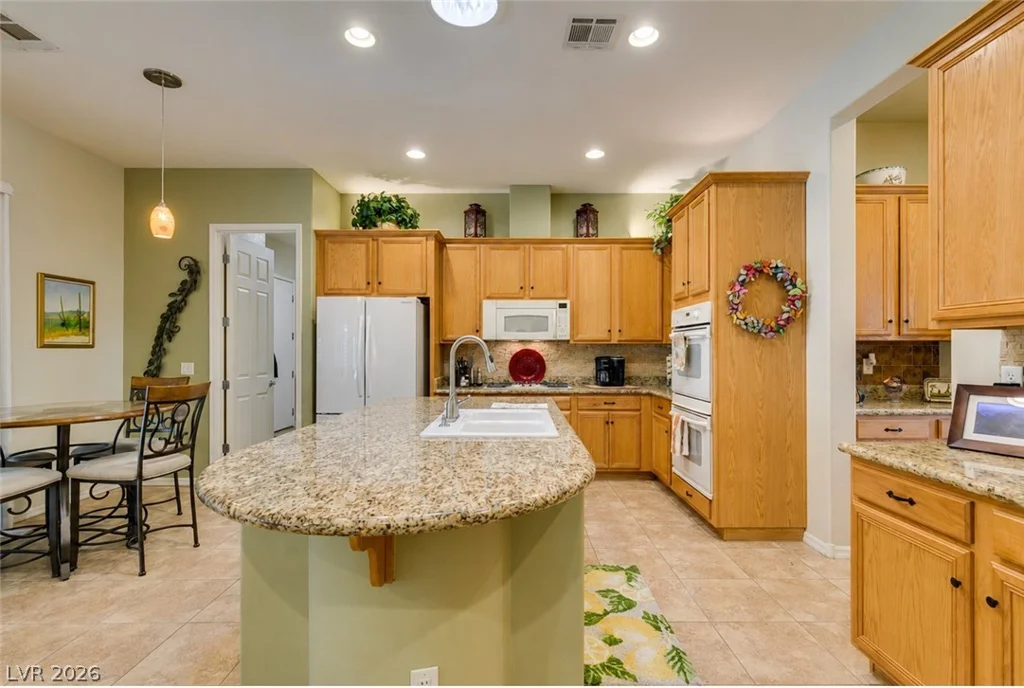 8125 Soledad Canyon, Las Vegas, NV 89131