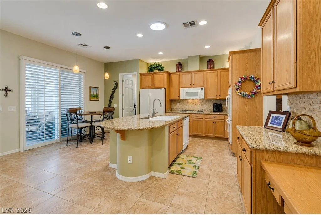 8125 Soledad Canyon, Las Vegas, NV 89131