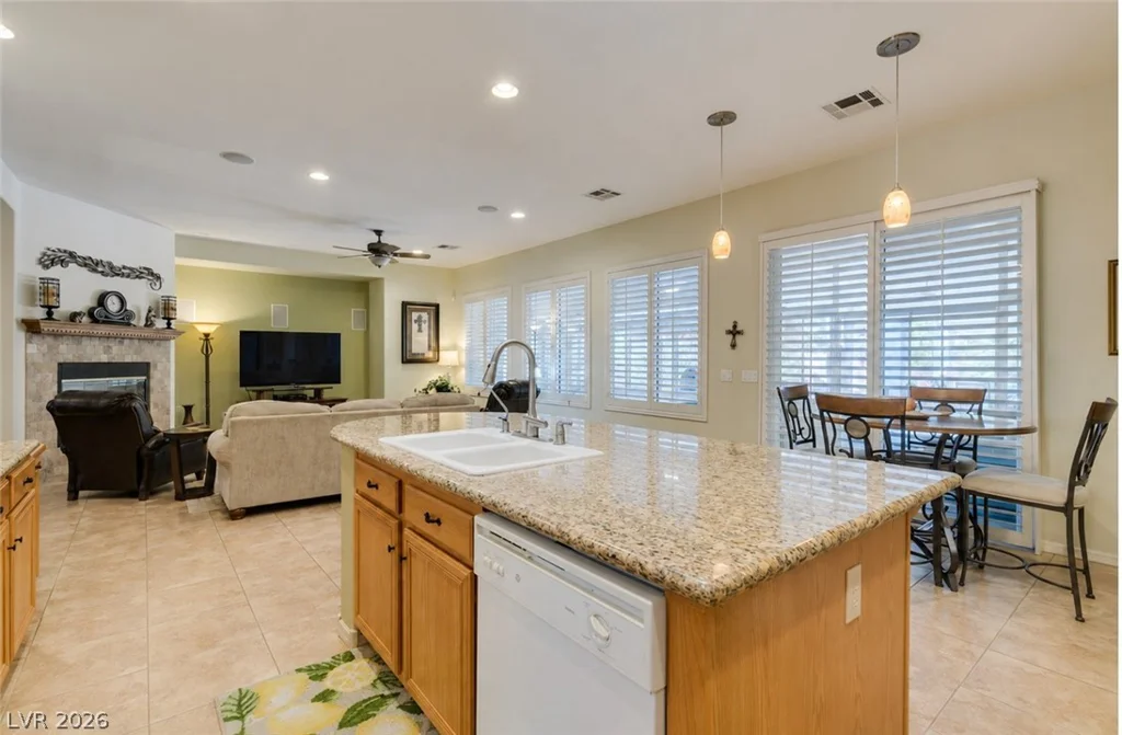 8125 Soledad Canyon, Las Vegas, NV 89131
