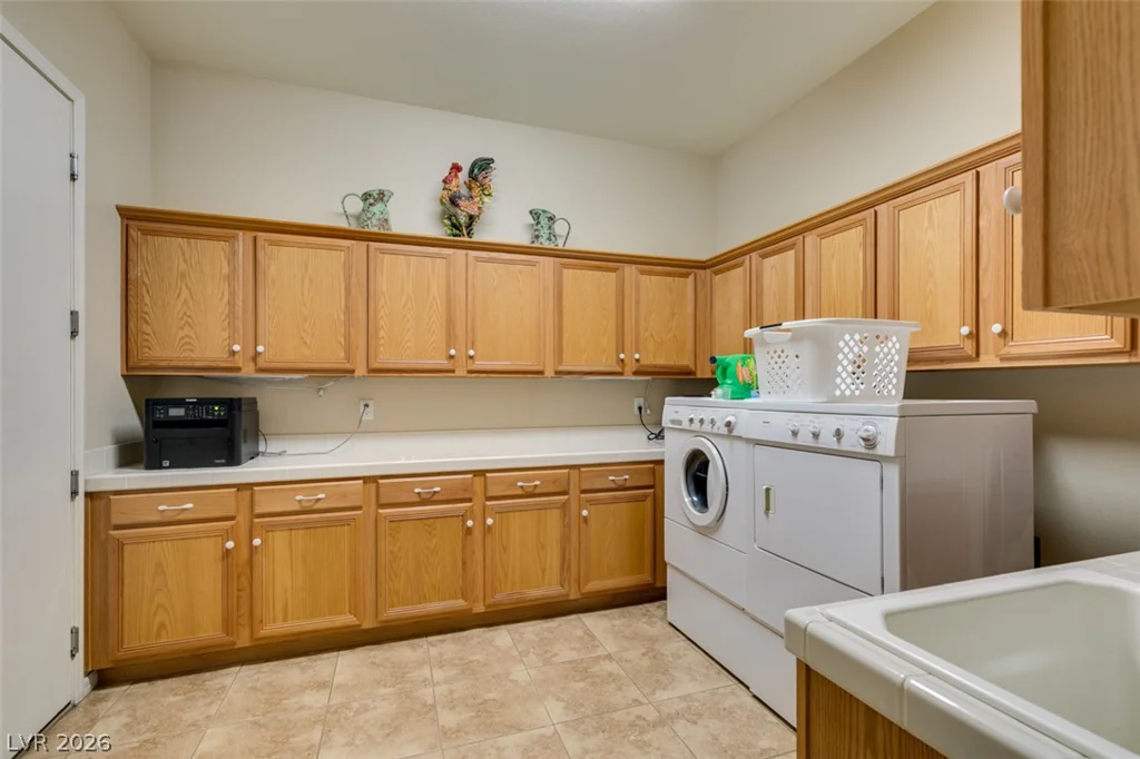 8125 Soledad Canyon, Las Vegas, NV 89131