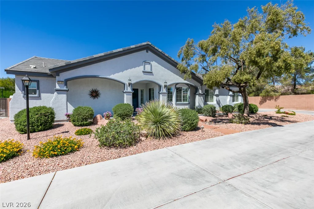 8125 Soledad Canyon, Las Vegas, NV 89131