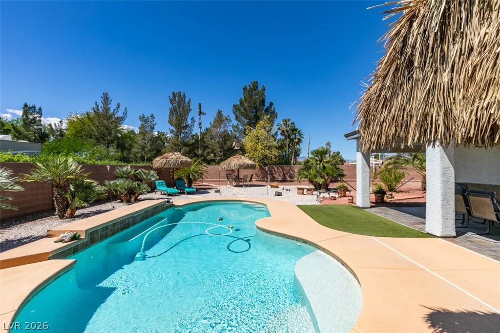 8125 Soledad Canyon, Las Vegas, NV 89131