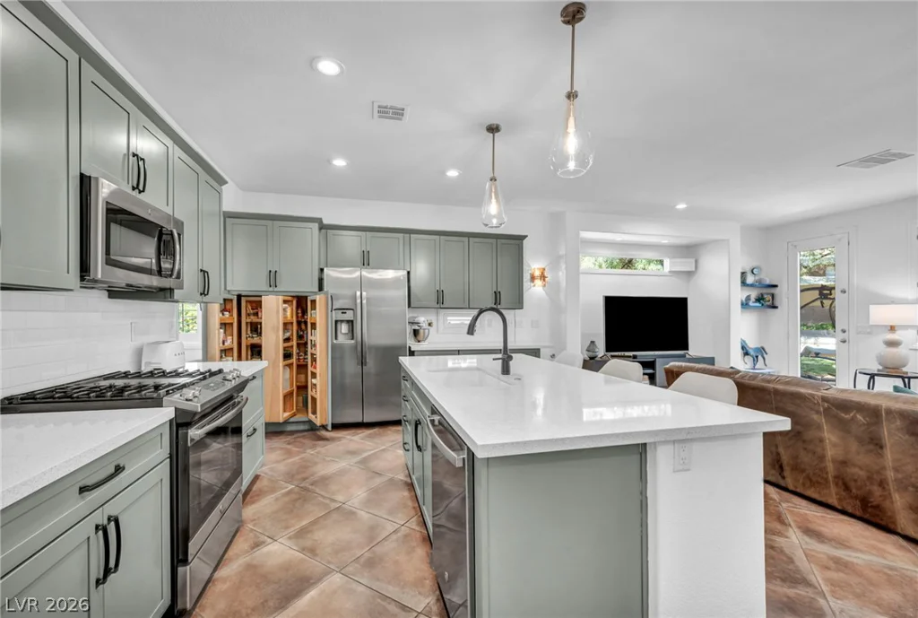 11464 Diveley, Las Vegas, NV 89138