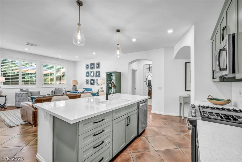 11464 Diveley, Las Vegas, NV 89138