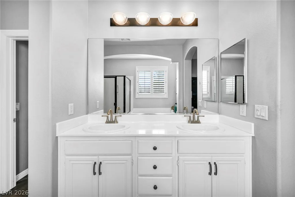 11464 Diveley, Las Vegas, NV 89138