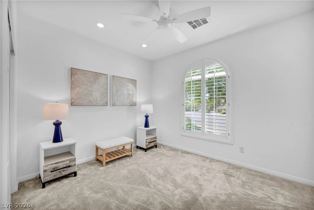 11464 Diveley, Las Vegas, NV 89138