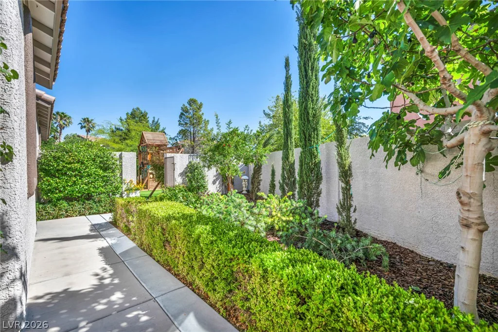 11464 Diveley, Las Vegas, NV 89138