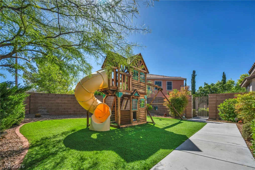 11464 Diveley, Las Vegas, NV 89138
