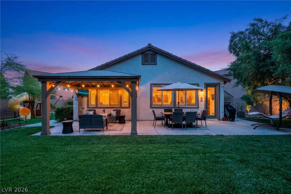 11464 Diveley, Las Vegas, NV 89138