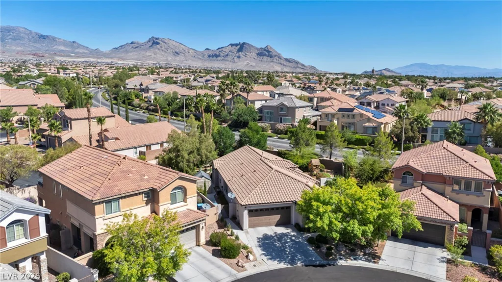 11464 Diveley, Las Vegas, NV 89138
