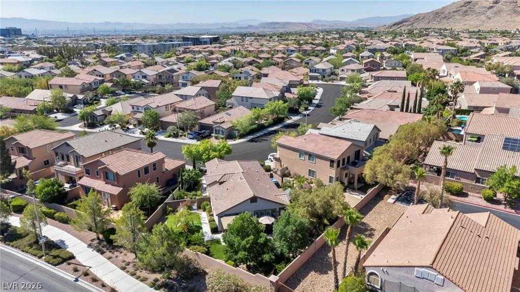 11464 Diveley, Las Vegas, NV 89138