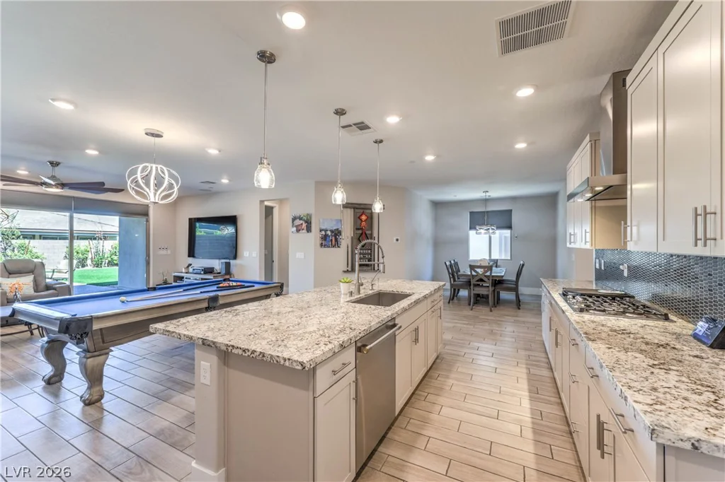 9584 SARD, Las Vegas, NV 89143