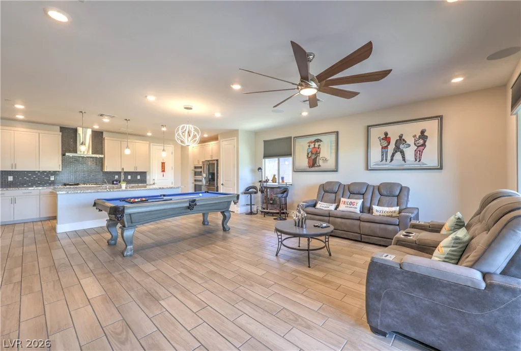 9584 SARD, Las Vegas, NV 89143
