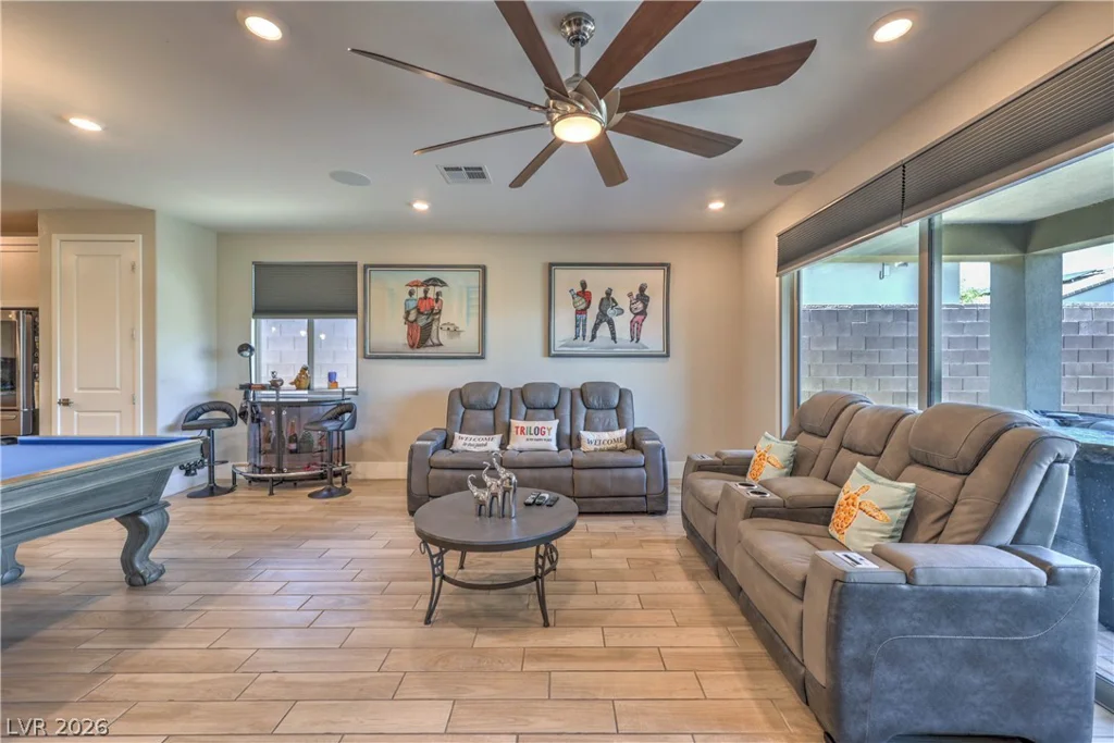 9584 SARD, Las Vegas, NV 89143