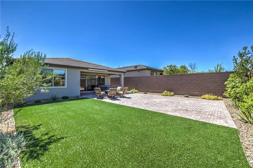 9584 SARD, Las Vegas, NV 89143