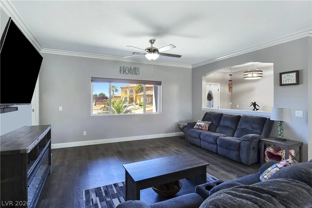 6611 Parkwood, Pahrump, NV 89061
