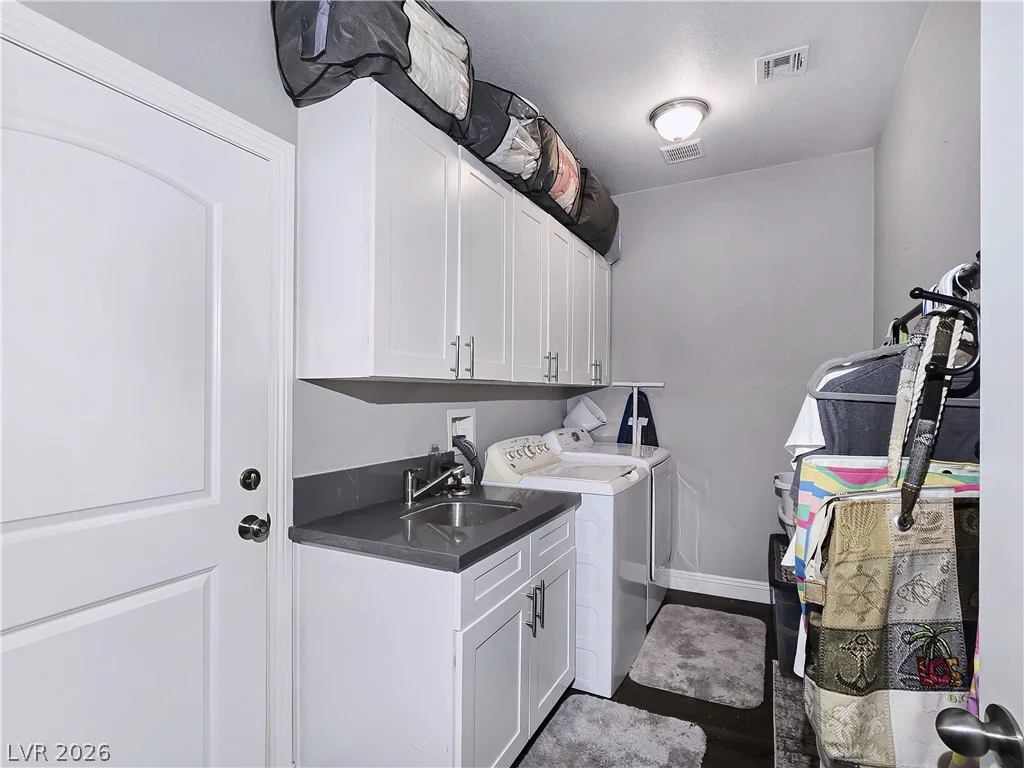 6611 Parkwood, Pahrump, NV 89061
