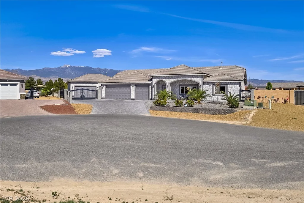6611 Parkwood, Pahrump, NV 89061
