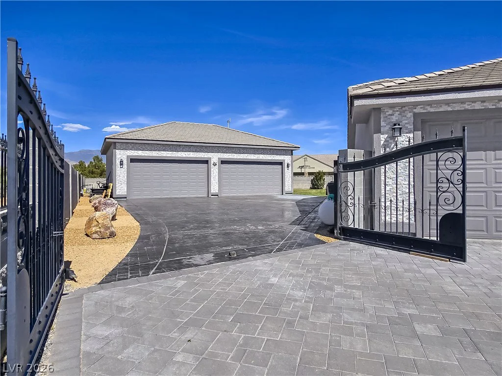 6611 Parkwood, Pahrump, NV 89061