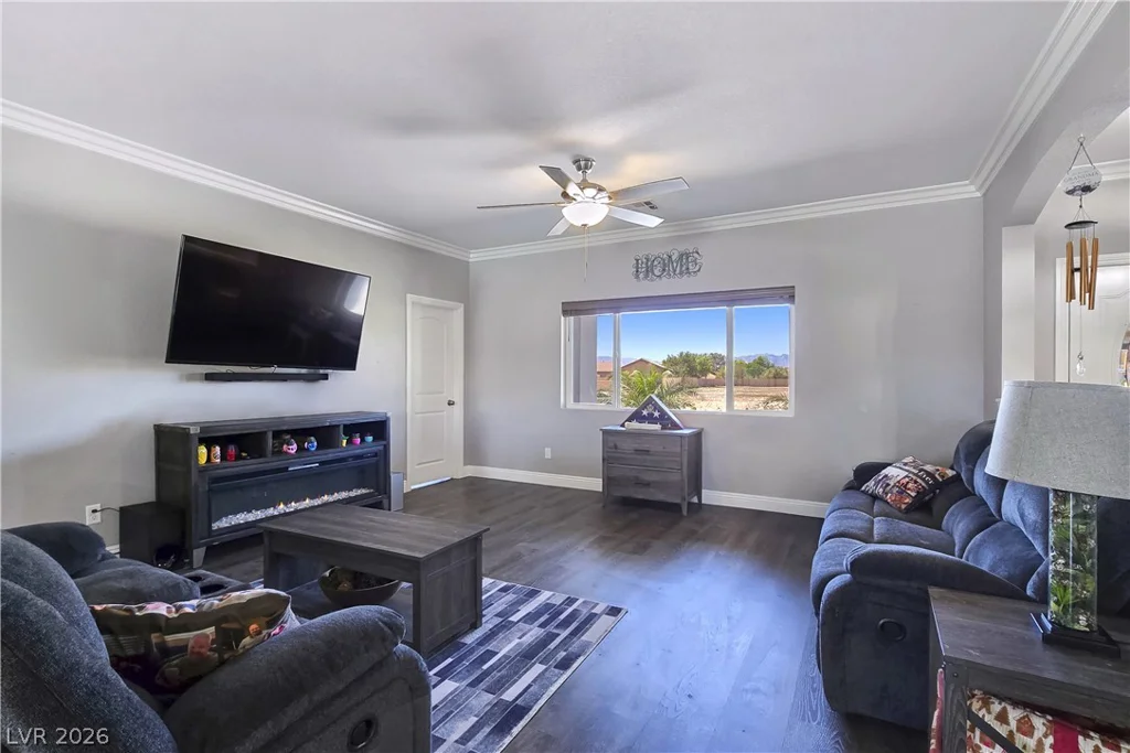 6611 Parkwood, Pahrump, NV 89061