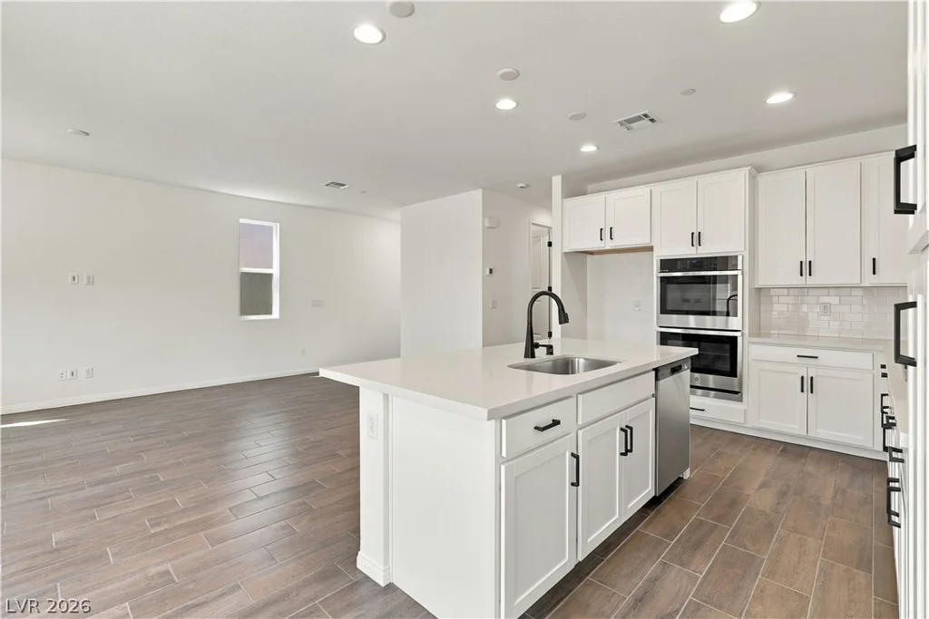 5155 Dustin Keller, Las Vegas, NV 89139