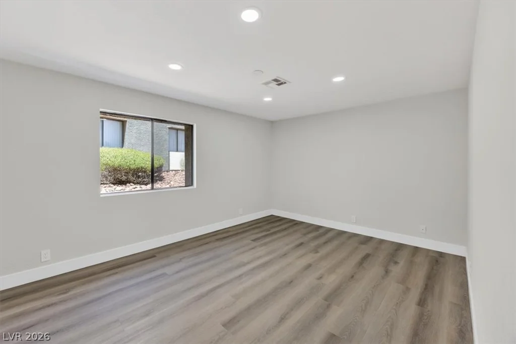 3151 Soaring Gulls, Las Vegas, NV 89128