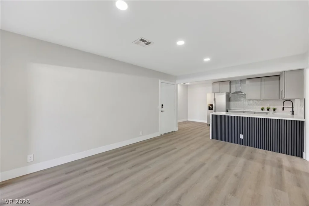 3151 Soaring Gulls, Las Vegas, NV 89128