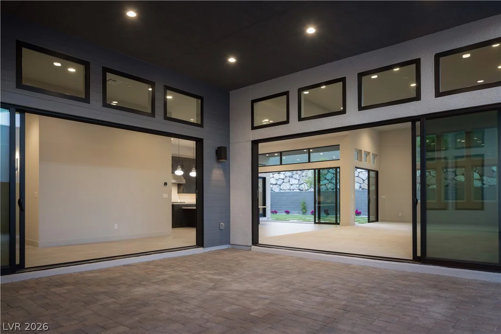 11050 Desert Heights, Las Vegas, NV 89135