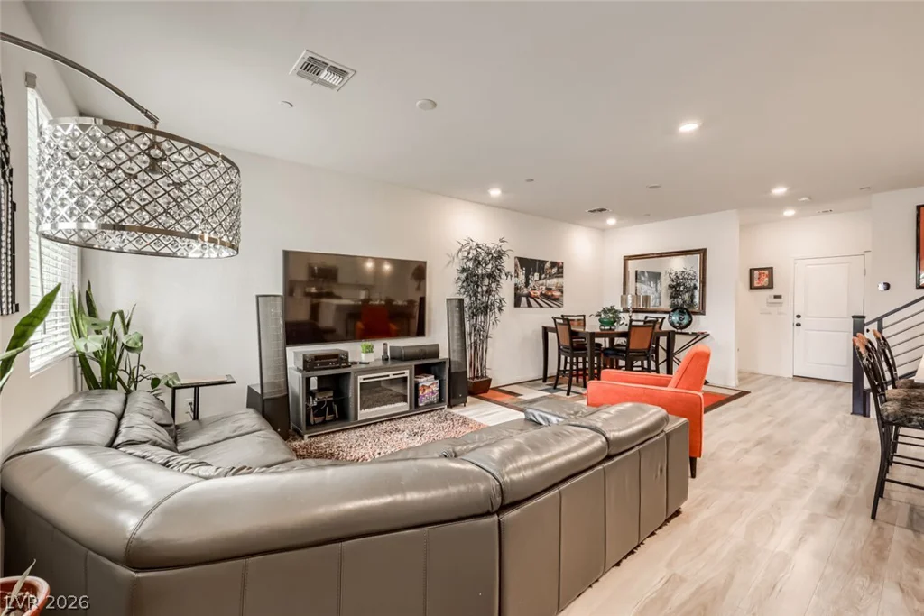 3316 Palindrome, Henderson, NV 89044