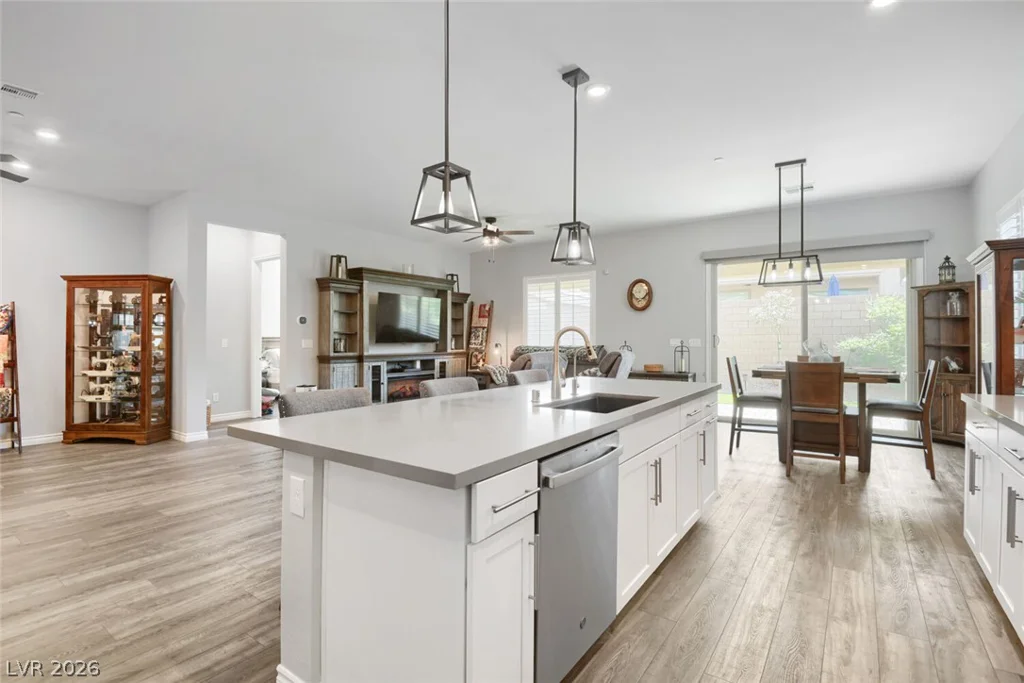 724 Dowland, Henderson, NV 89011