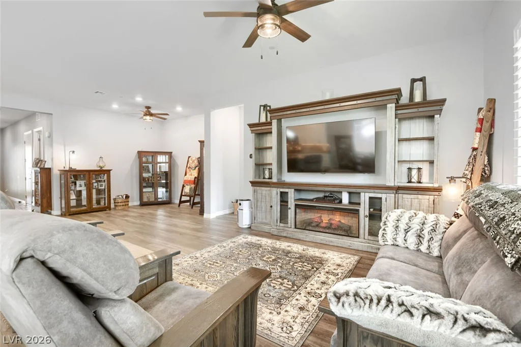 724 Dowland, Henderson, NV 89011