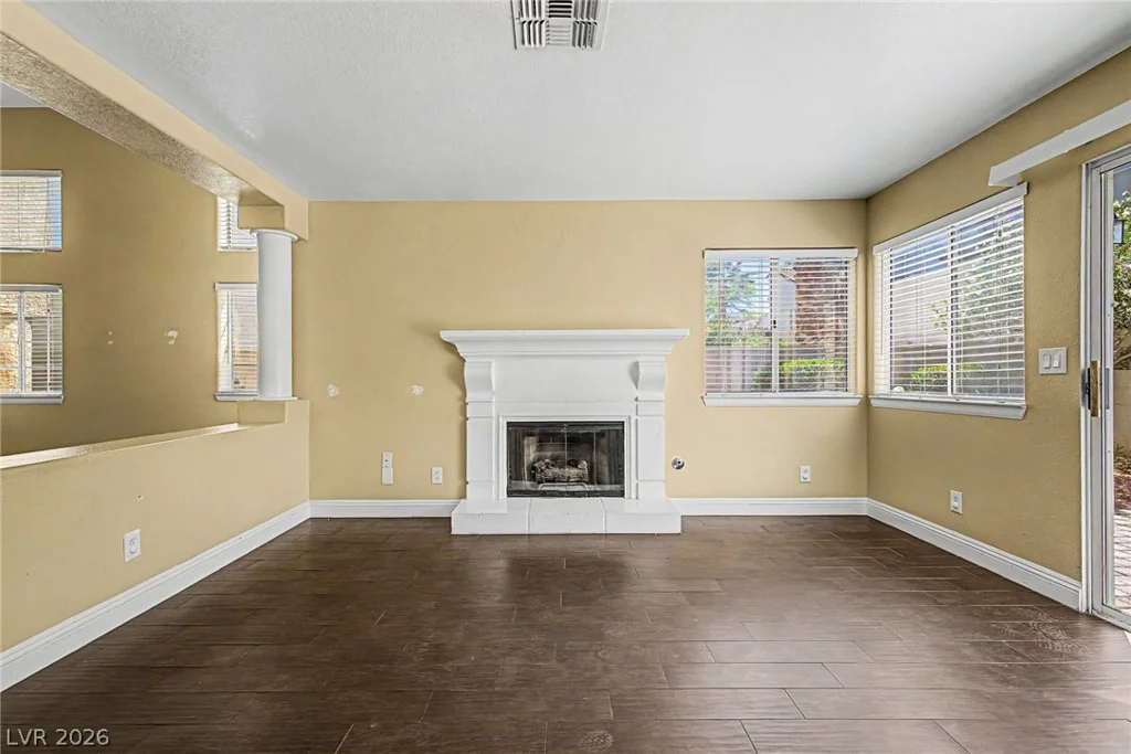 1825 Glenwillow, Las Vegas, NV 89117