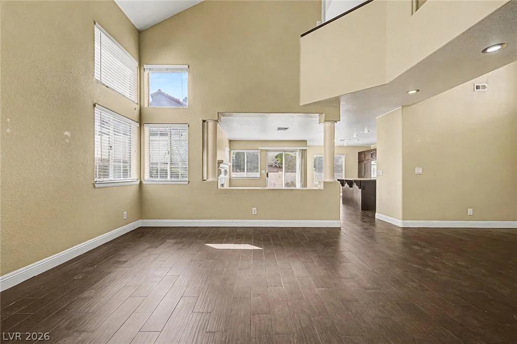 1825 Glenwillow, Las Vegas, NV 89117